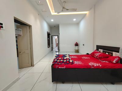 Bedroom Image of 1355 Sq.ft 3 BHK Independent House for sale in Khokhra Ahmedabad for Rs. 25000000