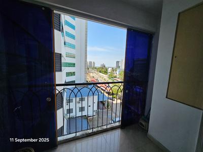 Balcony Image of 1100 Sq.ft 2 BHK Apartment / Flat for sale in ABAD Marine Plaza, Marine Drive Kochi for Rs. 12000000