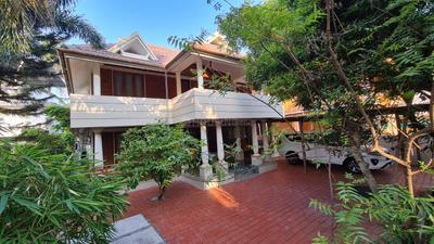 Balcony Image of 3000 Sq.ft 4 BHK Independent House for sale in Edappally Kochi for Rs. 24000000