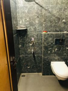 Bathroom Image of 1000 Sq.ft 3 BHK Apartment / Flat for rent in Rajinder Nagar New Delhi for Rs. 140000