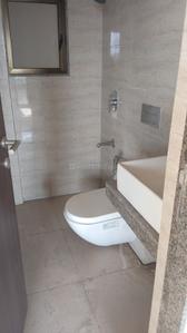 Bathroom Image of 575 Sq.ft 1 BHK Apartment / Flat for sale in Sunteck Maxx World, Naigaon East Naigaon for Rs. 3400000