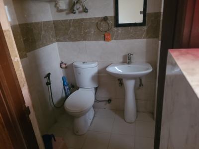Image of 890 Sq.ft 2 BHK Apartment / Flat for rent in Supertech Ecociti, Sector 137, Noida for Rs. 34000