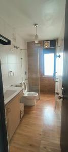 Bathroom Image of 6000 Sq.ft 6 BHK Independent House for sale in Sector 72 Noida for Rs. 75000000