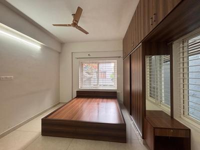 Bedroom Image of 1200 Sq.ft 1 BHK Apartment / Flat for rent in Domlur Layout Bengaluru for Rs. 55000