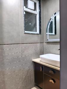 Common Bathroom Image of 2200 Sq.ft 4 BHK Builder Floor for sale in Sector 57 Gurgaon for Rs. 35000000