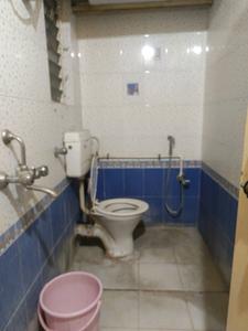 Common Bathroom Image of 928 Sq.ft 2 BHK Apartment / Flat for rent in Dreams Estate, Hadapsar Pune for Rs. 25000