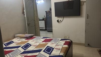 Bedroom Image of 1450 Sq.ft 3 BHK Apartment / Flat for sale in Green View Apartment, Mandi New Delhi for Rs. 5300000
