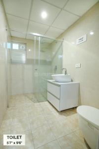 Bathroom Image of 1860 Sq.ft 3 BHK Apartment / Flat for sale in Lansum El Dorado, Narsingi Hyderabad for Rs. 19200000