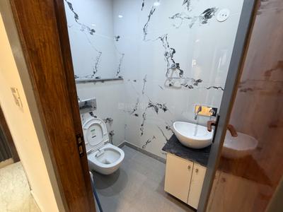 Image of 1100 Sq.ft 3 BHK Builder Floor for sale in Janakpuri, New Delhi for Rs. 14500000