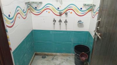 Bathroom Image of 910 Sq.ft 2 BHK Independent House for rent in Kalyanpur Kanpur for Rs. 10000