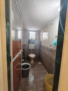 Bathroom Image of 725 Sq.ft 1 BHK Apartment / Flat for rent in Airoli Navi Mumbai for Rs. 22000