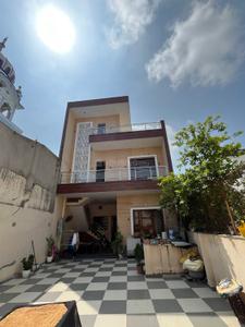 Image of 250 Sq.ft 1 BHK Builder Floor for rent in Mundi Kharar, Mohali for Rs. 15000