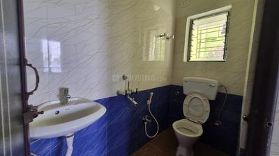Bathroom Image of 950 Sq.ft 2 BHK Apartment / Flat for sale in Dhakuria Kolkata for Rs. 5700000