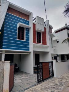 Image of 1600 Sq.ft 3 BHK Independent House for sale in Maradu, Kochi for Rs. 8800000