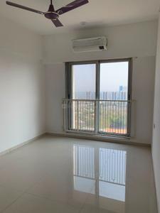 Bedroom Image of 700 Sq.ft 2 BHK Apartment / Flat for rent in Vaastu Omkar, Vile Parle East Mumbai for Rs. 78000