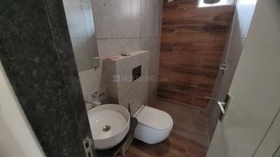 Bathroom Image of 1700 Sq.ft 3 BHK Apartment / Flat for rent in Chhani Jakat Naka Vadodara for Rs. 28000