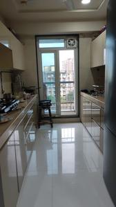 Kitchen Image of 950 Sq.ft 2 BHK Apartment / Flat for sale in Sheth Avalon, Thane West Thane for Rs. 18500000