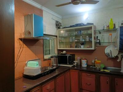 Kitchen Image of 700 Sq.ft 2 BHK Apartment / Flat for rent in Pitampura New Delhi for Rs. 35000