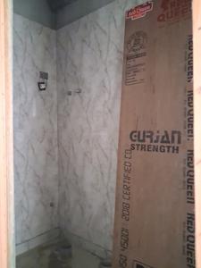 Common Bathroom Image of 650 Sq.ft 1 BHK Apartment / Flat for sale in Sector 73 Noida for Rs. 2500000