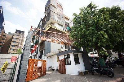 Image of 1080 Sq.ft 2 BHK Apartment / Flat for sale in Motera, Ahmedabad for Rs. 6200000