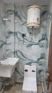 Image of 900 Sq.ft 3 BHK Builder Floor for sale in Laxmi Nagar, New Delhi for Rs. 11000000