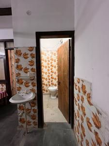 Bathroom Image of Makes & made developers in Uttam Nagar, New Delhi