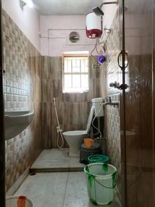 Common Bathroom Image of 1000 Sq.ft 3 BHK Apartment / Flat for sale in Kasba Kolkata for Rs. 4950000