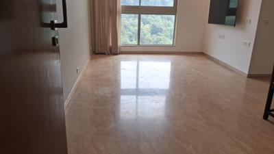 Living Room Image of 550 Sq.ft 1 BHK Apartment / Flat for sale in Hiranandani Regent Hill A B C D And E Wing, Powai Mumbai for Rs. 18000000
