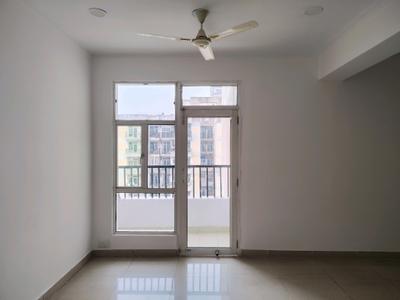 Living Room Image of 949 Sq.ft 2.5 BHK Apartment / Flat for sale in  Gaur City 2 12th Avenue, Noida Extension Greater Noida for Rs. 8800000