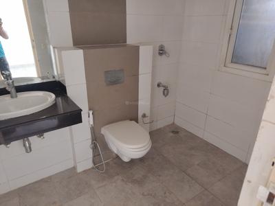 Image of 2390 Sq.ft 4 BHK Apartment / Flat for rent in Mahindra Aura, Sector 110A, Gurgaon for Rs. 55000