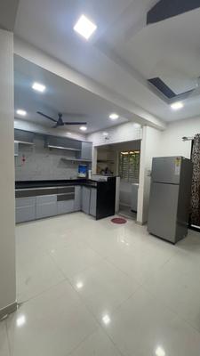 Kitchen Image of 1300 Sq.ft 3 BHK Apartment / Flat for rent in Tandalja Vadodara for Rs. 30000