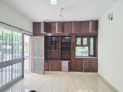 Living Room Image of 1200 Sq.ft 3 BHK Apartment / Flat for rent in Vasant Kunj New Delhi for Rs. 75000