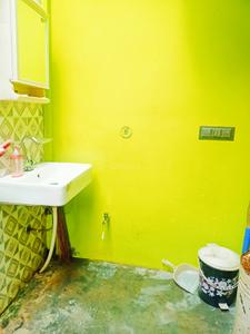 Bedroom Image of 150 Sq.ft 3 BHK Independent House for sale in Nizamuddin East New Delhi for Rs. 10000000
