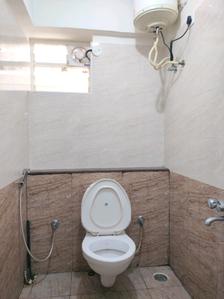 Common Bathroom Image of 1150 Sq.ft 2 BHK Apartment / Flat for rent in Parappana Agrahara Bengaluru for Rs. 30000