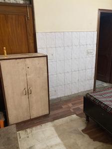 Bedroom Image of Reet PG in Vishnu Garden, New Delhi