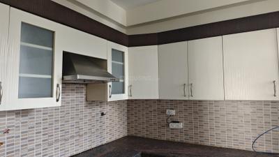 Kitchen Image of 1900 Sq.ft 3 BHK Apartment / Flat for sale in Grand Omaxe, Sector 93B Noida for Rs. 32500000