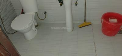 Bathroom Image of 1575 Sq.ft 3 BHK Apartment / Flat for rent in Omaxe Residency II, Arjunganj Lucknow for Rs. 35000