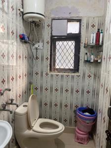Bathroom Image of 675 Sq.ft 2 BHK Builder Floor for sale in Arjun Nagar New Delhi for Rs. 8000000