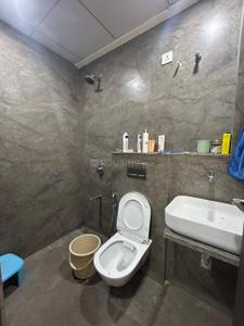 Bathroom Image of 1800 Sq.ft 3 BHK Apartment / Flat for rent in Palm Glory IV, Sola Ahmedabad for Rs. 42000