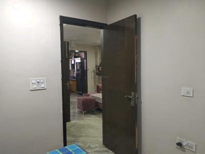 Bedroom Image of 900 Sq.ft 3 BHK Builder Floor for sale in Paschim Vihar New Delhi for Rs. 15500000