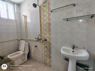 Bathroom Image of 1580 Sq.ft 3 BHK Apartment / Flat for rent in Harmu Ranchi for Rs. 21000