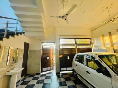 Image of 1336 Sq.ft 2 BHK Builder Floor for rent in Anand Vihar, Hapur for Rs. 11500