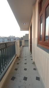 Balcony Image of 1400 Sq.ft 3 BHK Apartment / Flat for sale in Sector 13 Gurgaon for Rs. 8500000