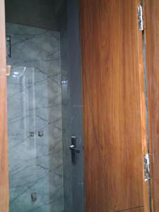 Common Bathroom Image of 1000 Sq.ft 2 BHK Apartment / Flat for sale in Capital Metro Height, Sector 72 Noida for Rs. 3800000