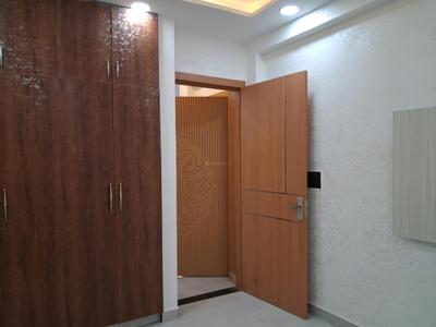Bedroom Image of 1050 Sq.ft 2 BHK Apartment / Flat for sale in Skyline Dev Residency, Sector 104 Noida for Rs. 4500000