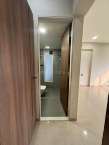 Image of 950 Sq.ft 2 BHK Apartment / Flat for sale in Chembur, Mumbai for Rs. 26500000