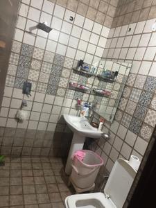Bathroom Image of 1000 Sq.ft 2 BHK Apartment / Flat for sale in Lohgarh Zirakpur for Rs. 4500000
