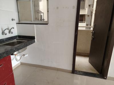 Kitchen Image of 950 Sq.ft 2 BHK Apartment / Flat for rent in Mantra Essence, Undri Pune for Rs. 18500