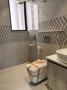 Common Bathroom Image of 1500 Sq.ft 2 BHK Builder Floor for rent in Sector 23 Gurgaon for Rs. 26000