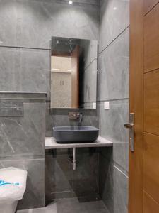 Bedroom Two Image of 3550 Sq.ft 4 BHK Builder Floor for rent in DLF City Phase 1, DLF Phase 1 Gurgaon for Rs. 225000